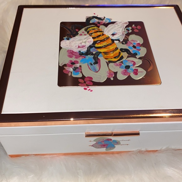 Wealth Box - Picture 4 of 6